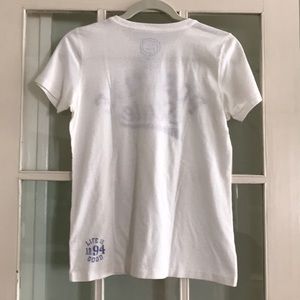 Life Is Good Tops - Life Is Good cream colored t-shirt size S Life Is Good Tops - Life Is Good cream colored t-shirt size S